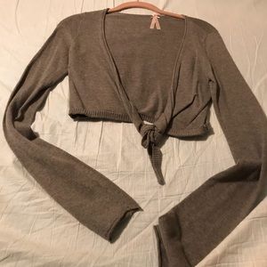 Long sleeve Abercrombie and Fitch crop sweater